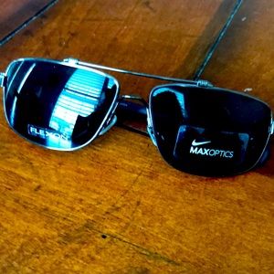 Nike Men’s Flexon Sunglass EVO 517 super charged